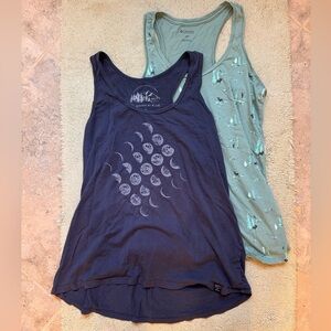 🌙 🌲 🦌 Bundle of nature inspired cotton tanks - size small